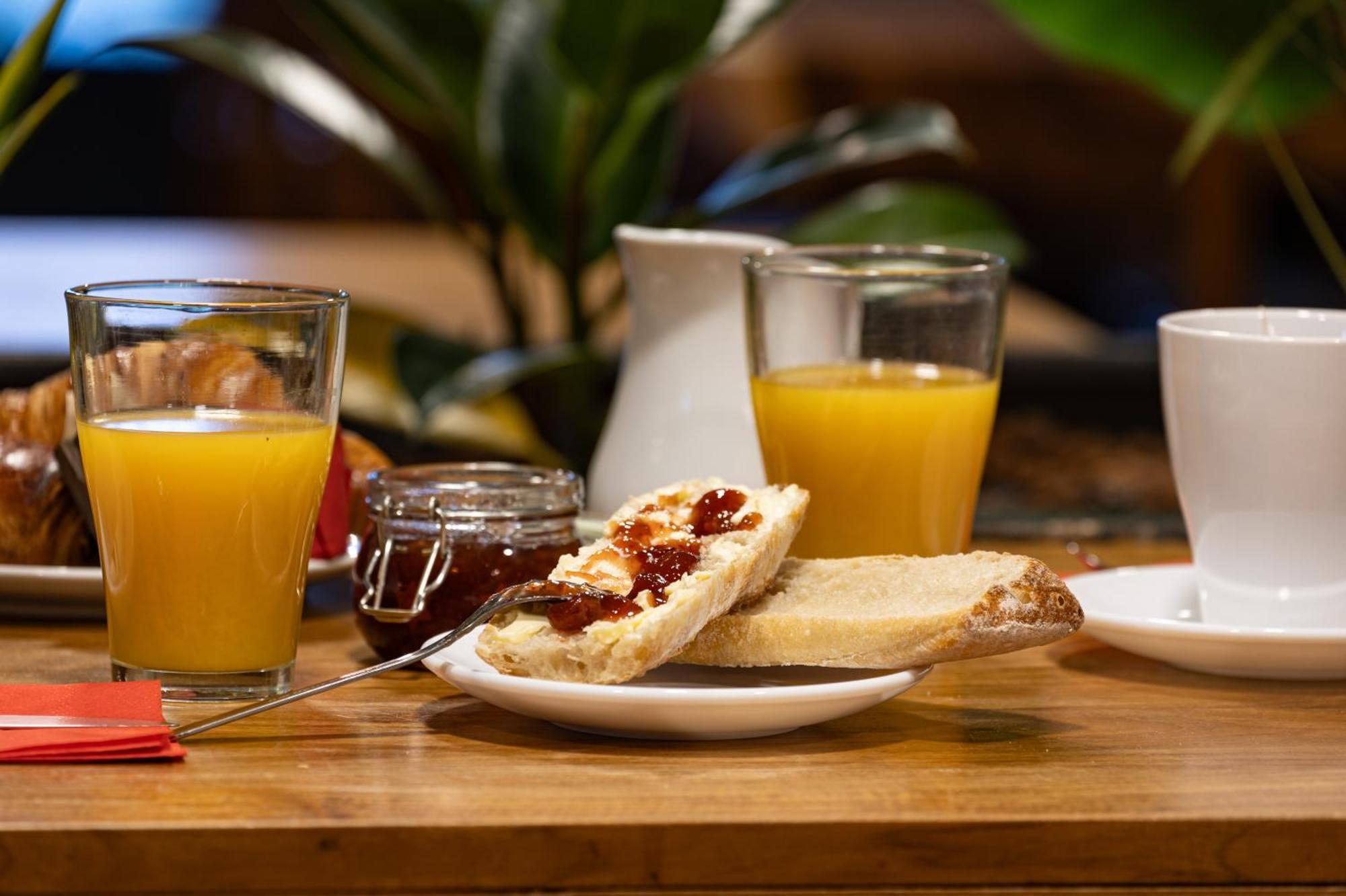 Bed and Breakfast L'Interlude Mons  Экстерьер фото